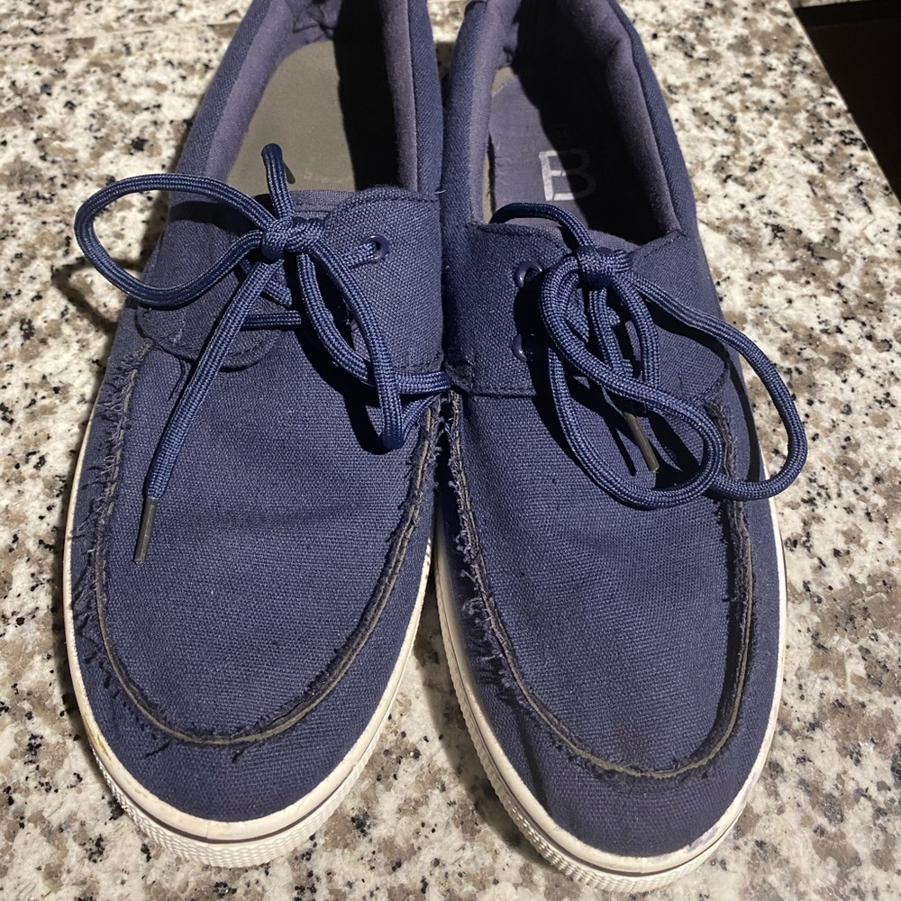 Dark navy blue "Sperry" style boat shoes, size 10